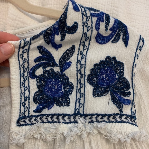 Embroidered kimono style jacket - Picture 3 of 6